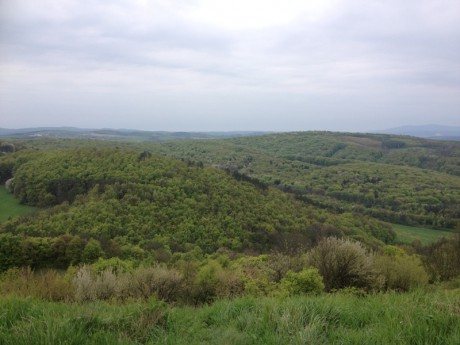 9. Lazová stovka 23.-24.4.2016 - kopce4