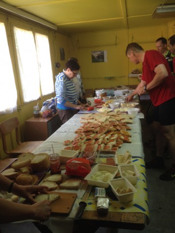 Mátra 115 4.-5.6.2016 - občerstvovačka